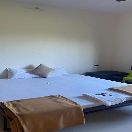 Scarlet Resort Алибаг Екстериор снимка