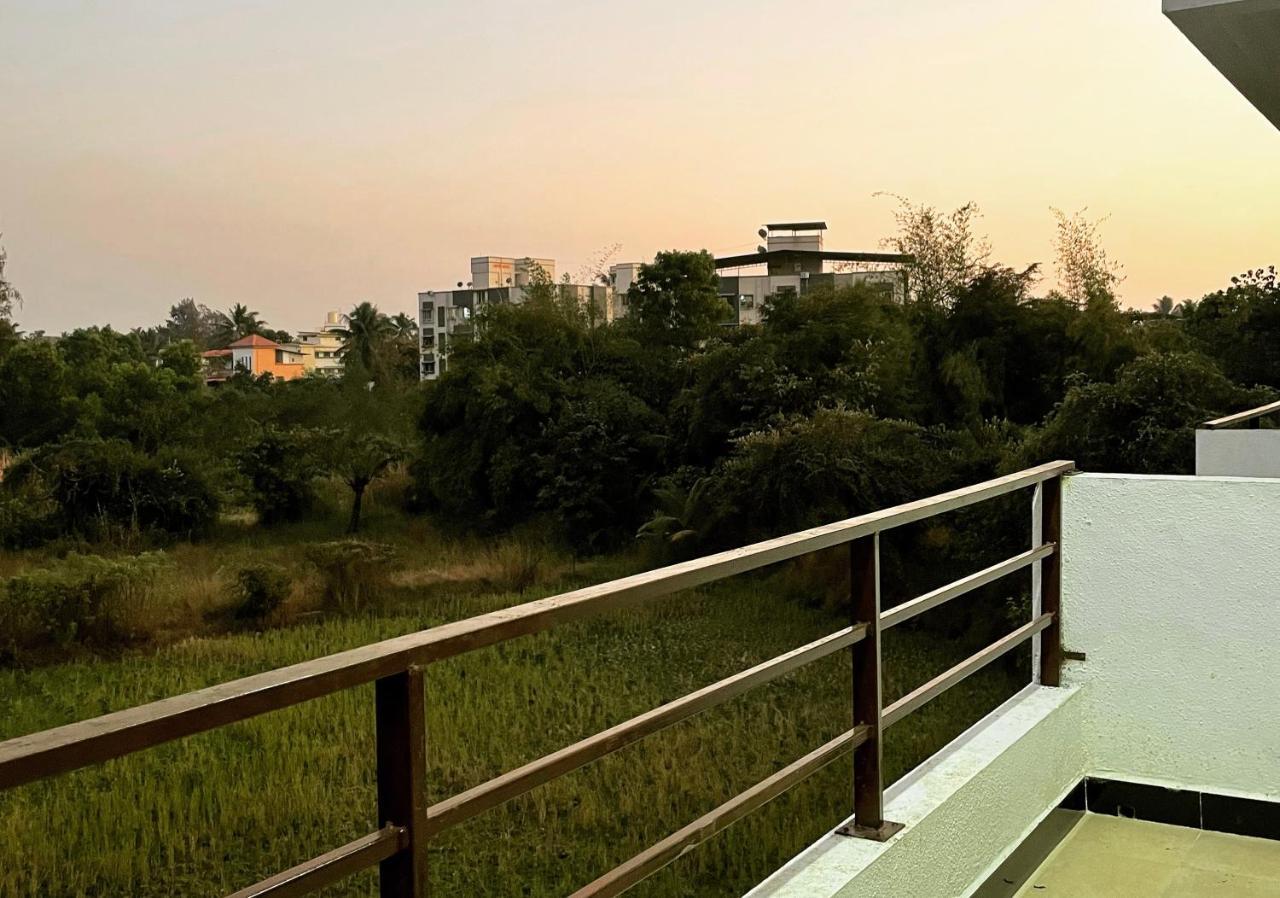 Scarlet Resort Алибаг Екстериор снимка