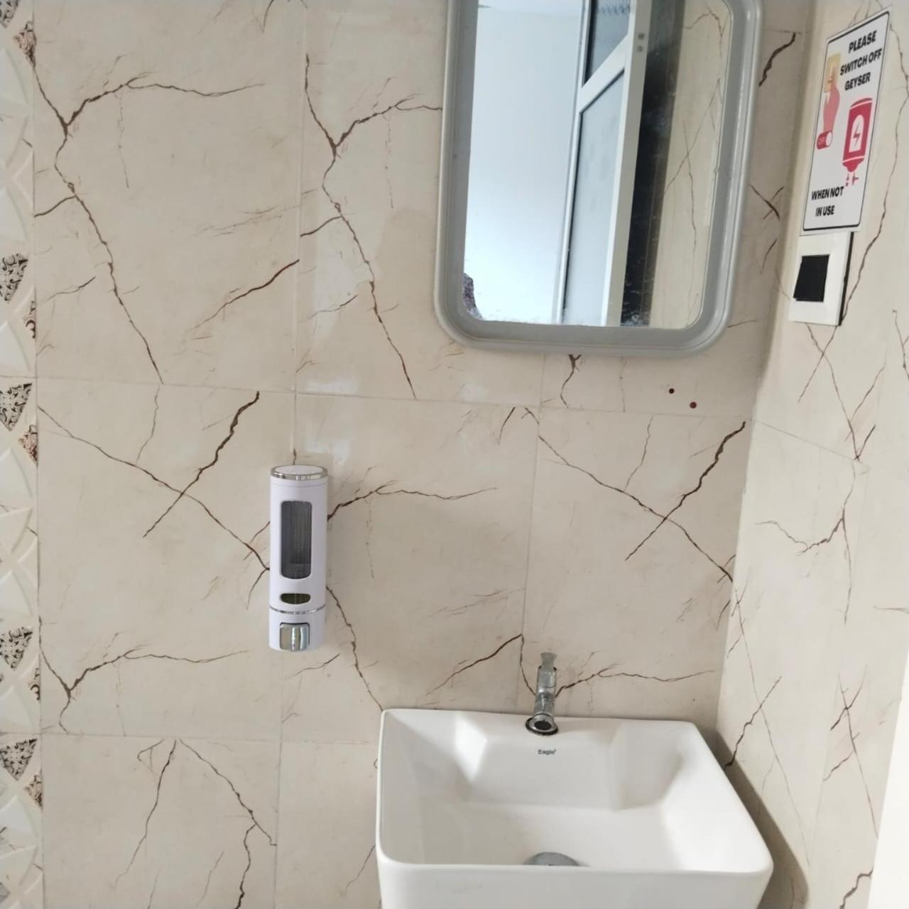 Scarlet Resort Алибаг Екстериор снимка